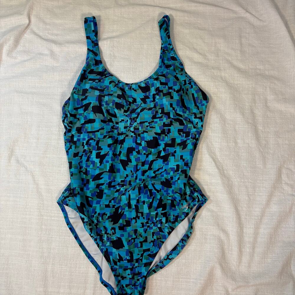 Speedo Women’s 16 One Piece Swimsuit Blue Geometric Print Built In Soft Cup Bra